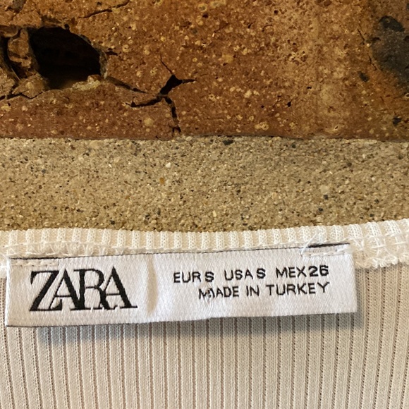 Zara ribbed v-neck tee, Women’s Small - Picture 3 of 6